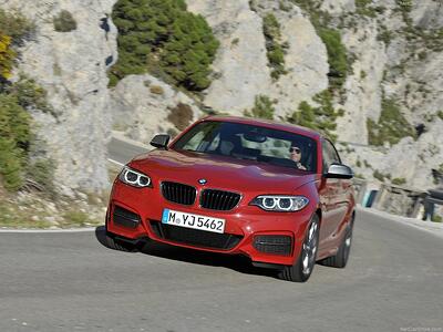 BMW M235i