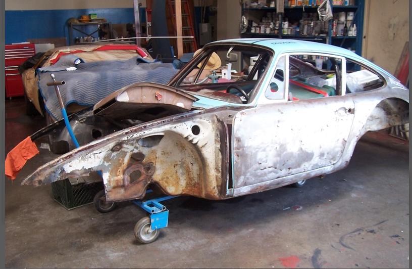 Porsche 911L at the beginning of the restoration process